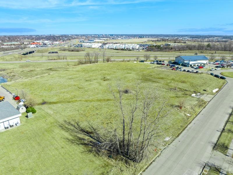 34 Escort Lane Iowa City IA 52240