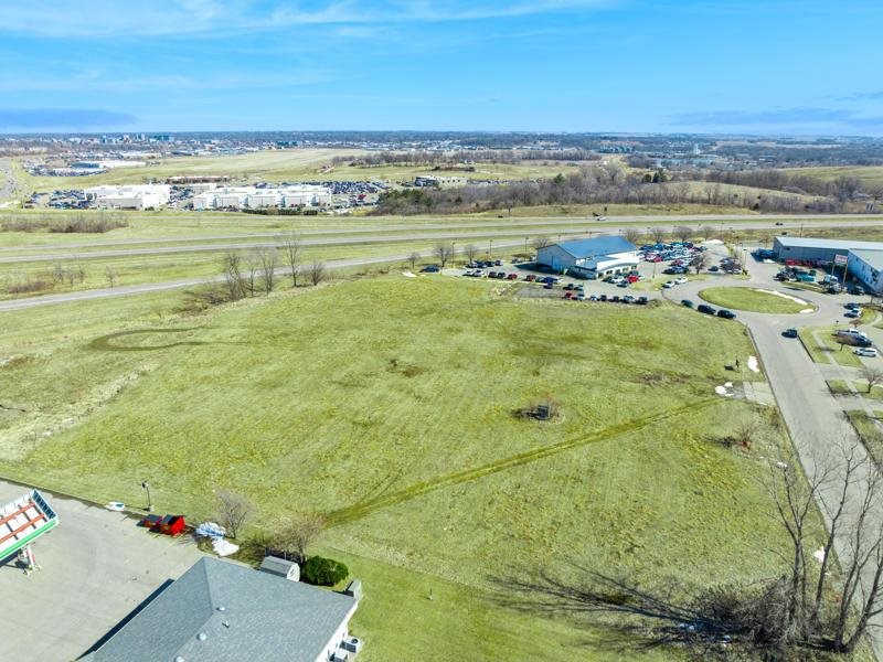 34 Escort Lane Iowa City IA 52240