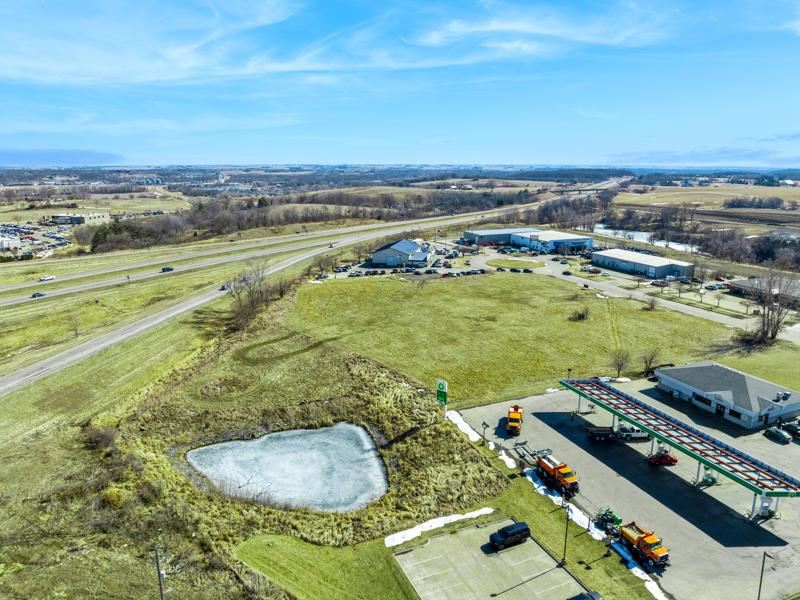 34 Escort Lane Iowa City IA 52240