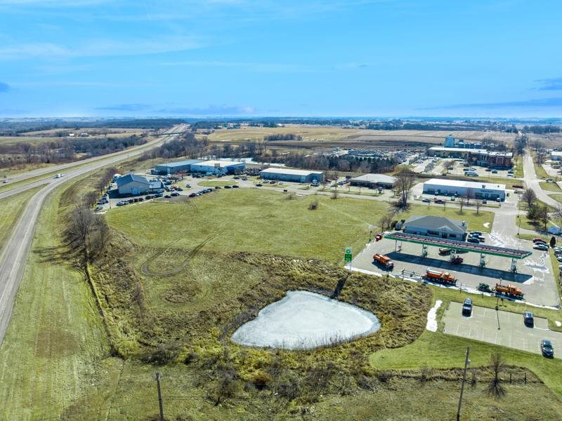 34 Escort Lane Iowa City IA 52240