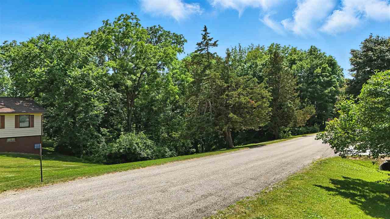 2771 Lake View NE Solon IA 52333