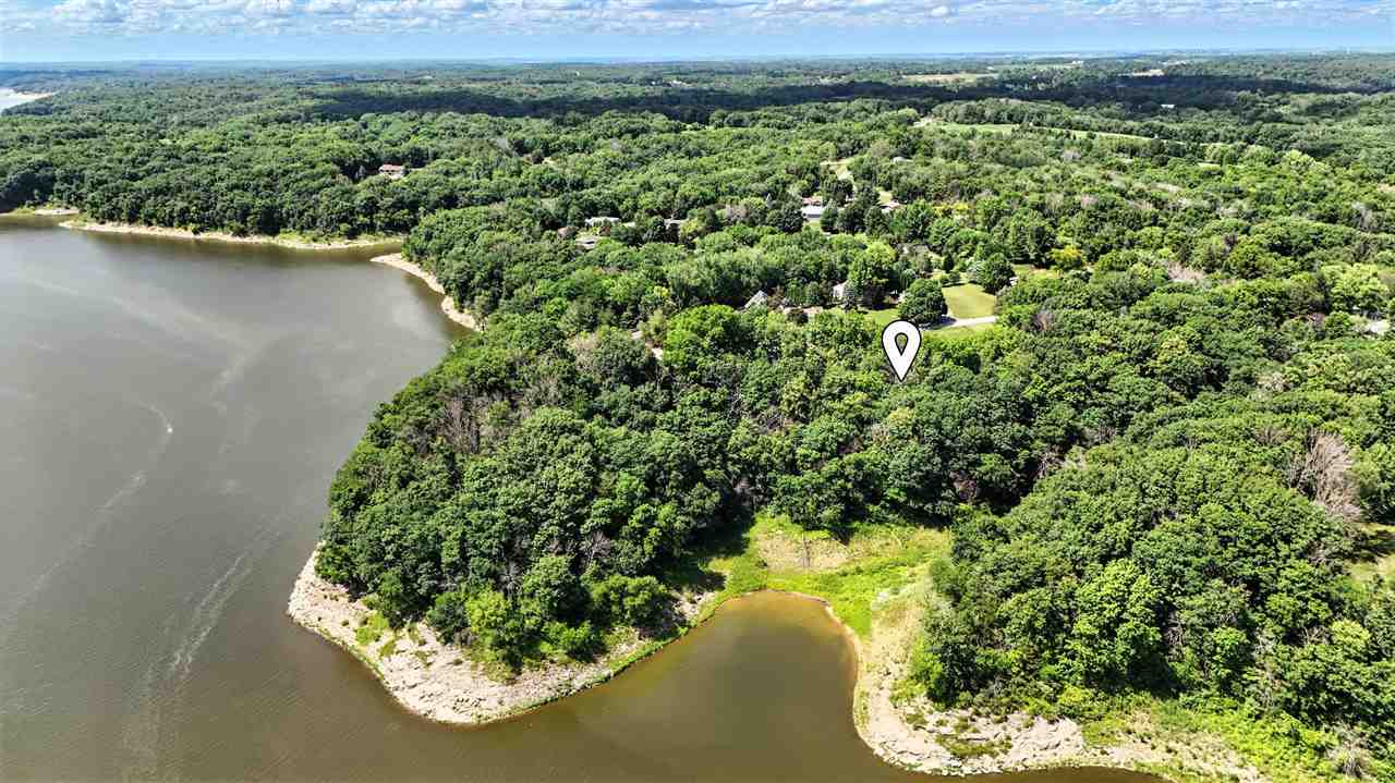 2771 Lake View NE Solon IA 52333