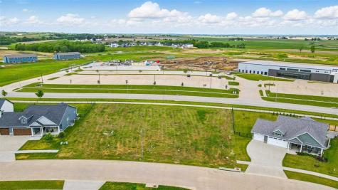 1817 Green Oak Court Tiffin IA 52340