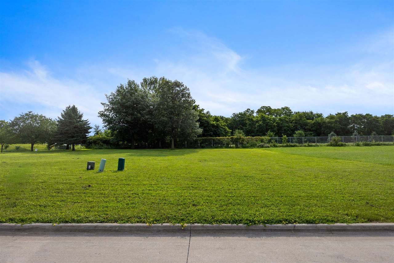 1464 Tamarack Trail Iowa City IA 52245