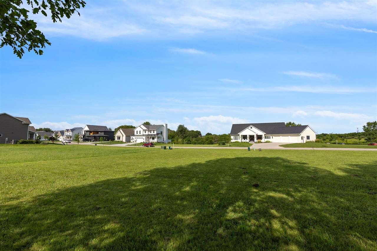 1464 Tamarack Trail Iowa City IA 52245