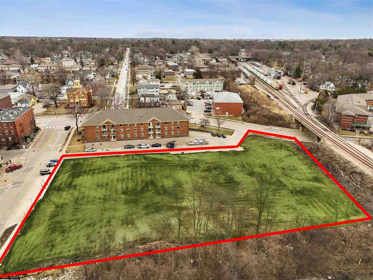 305 E Prentiss Street Iowa City IA 52240