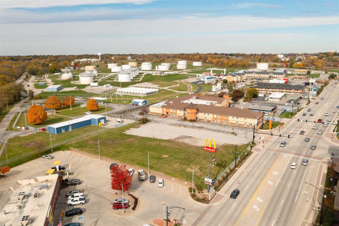 622-626 1st Avenue Coralville IA 52241