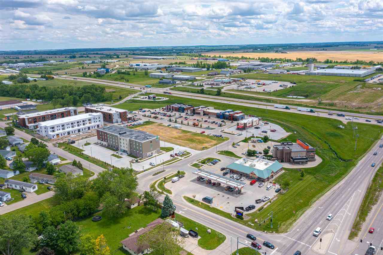 5975 Carlson Way Marion IA 52302