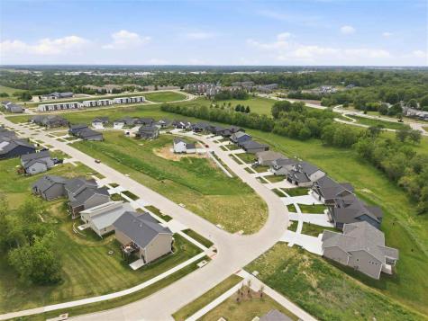 3954 Winnsboro Drive Iowa City IA 52245