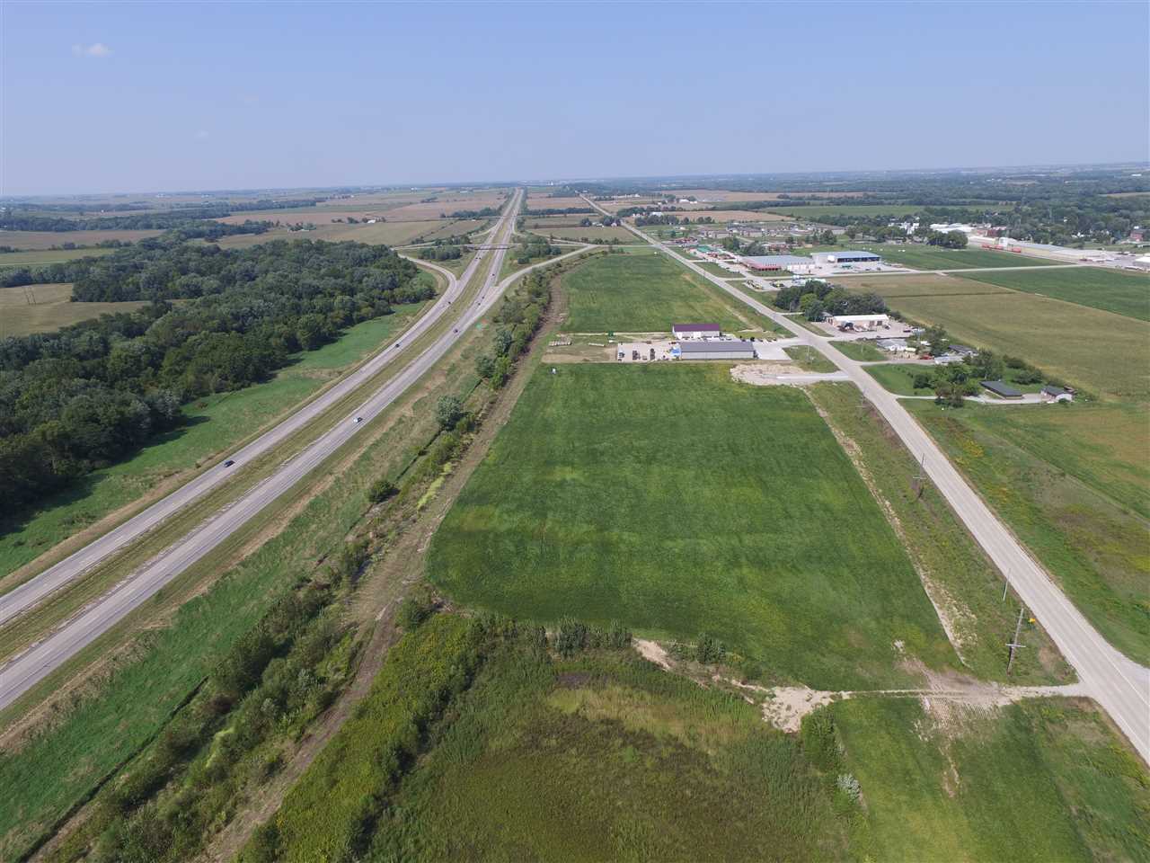 5211 Oak Crest Hill Road SE Hills IA 52235