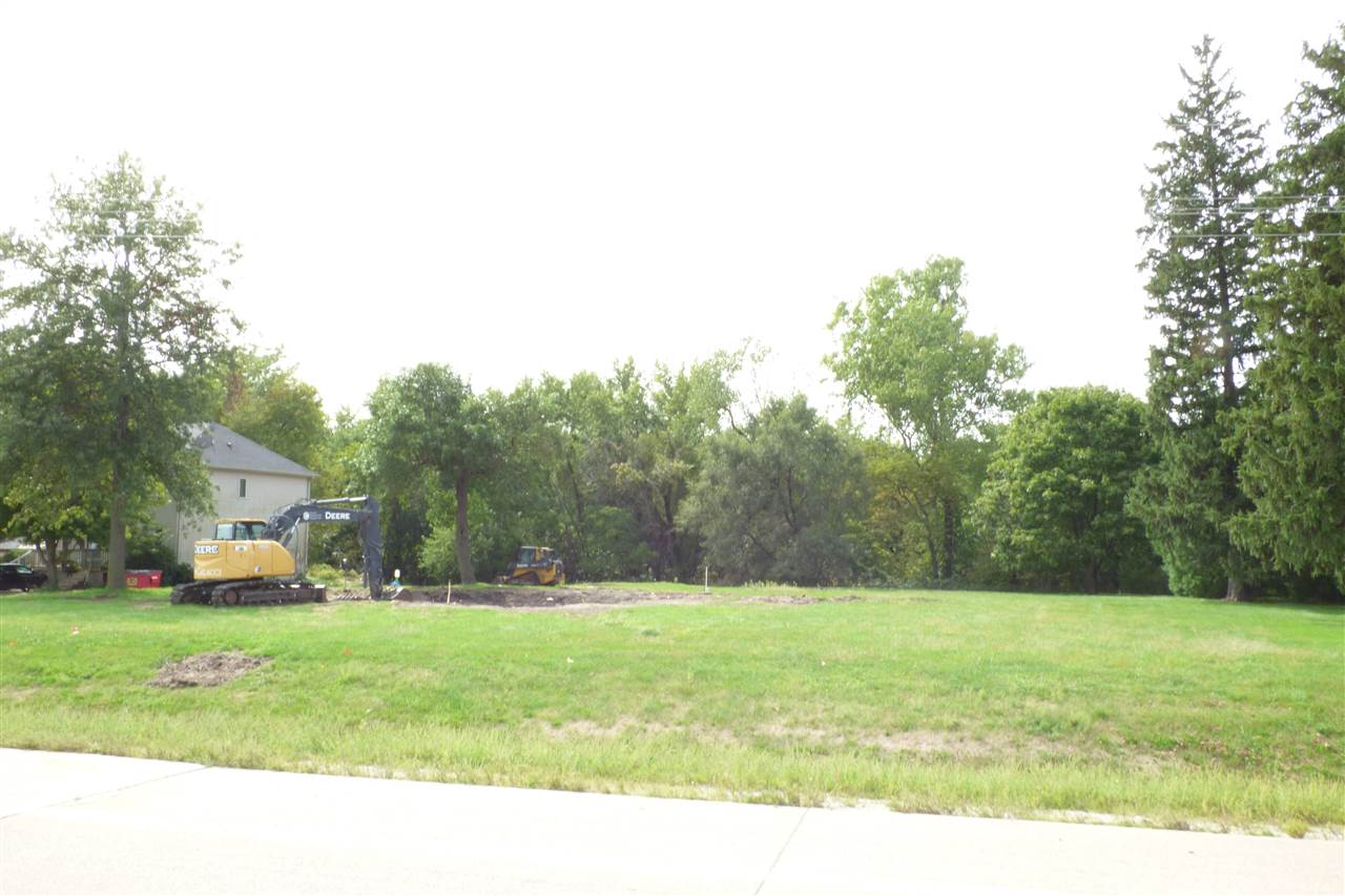 4589 SE Sand Road Iowa City IA 52240