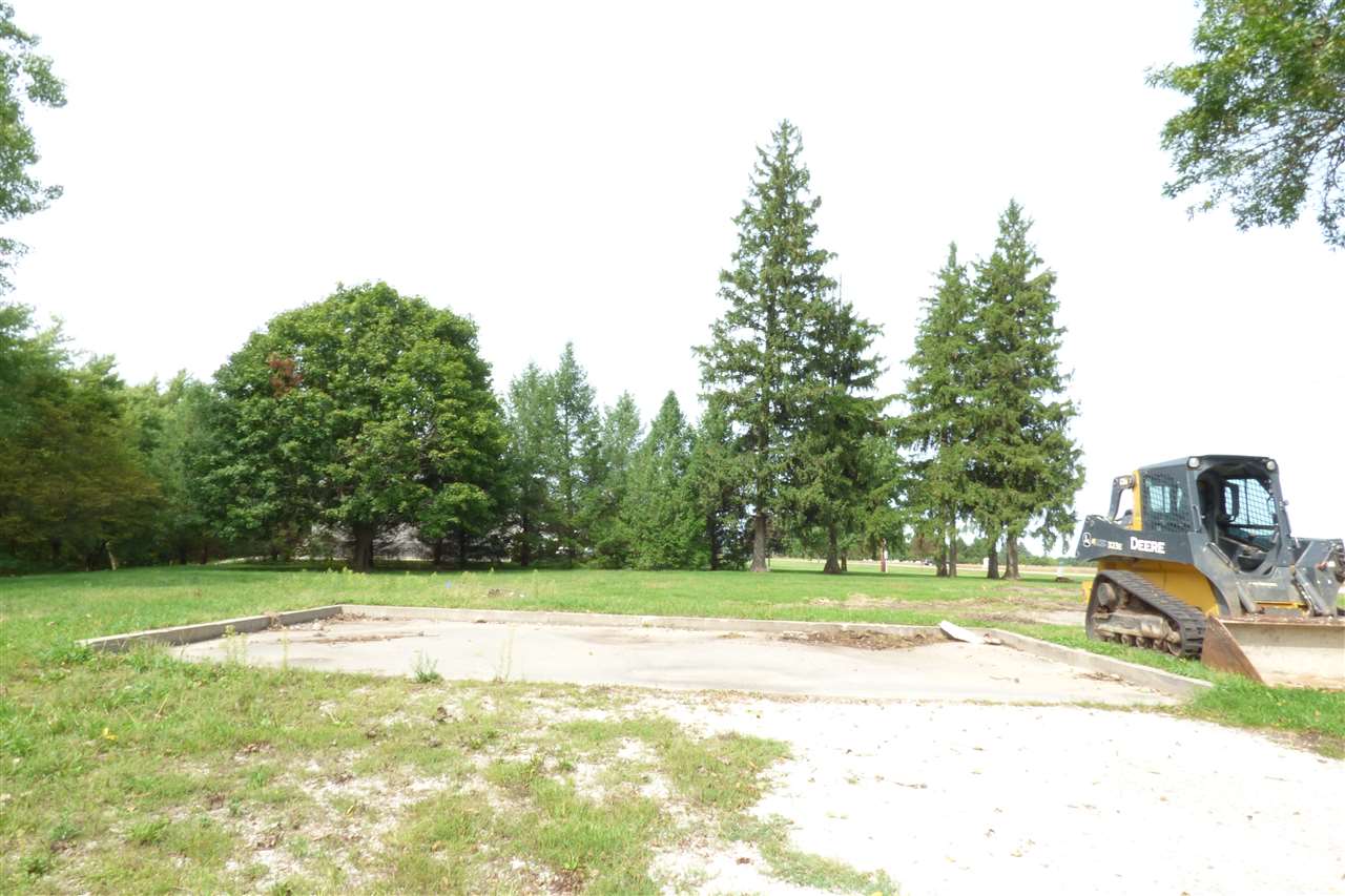 4589 SE Sand Road Iowa City IA 52240