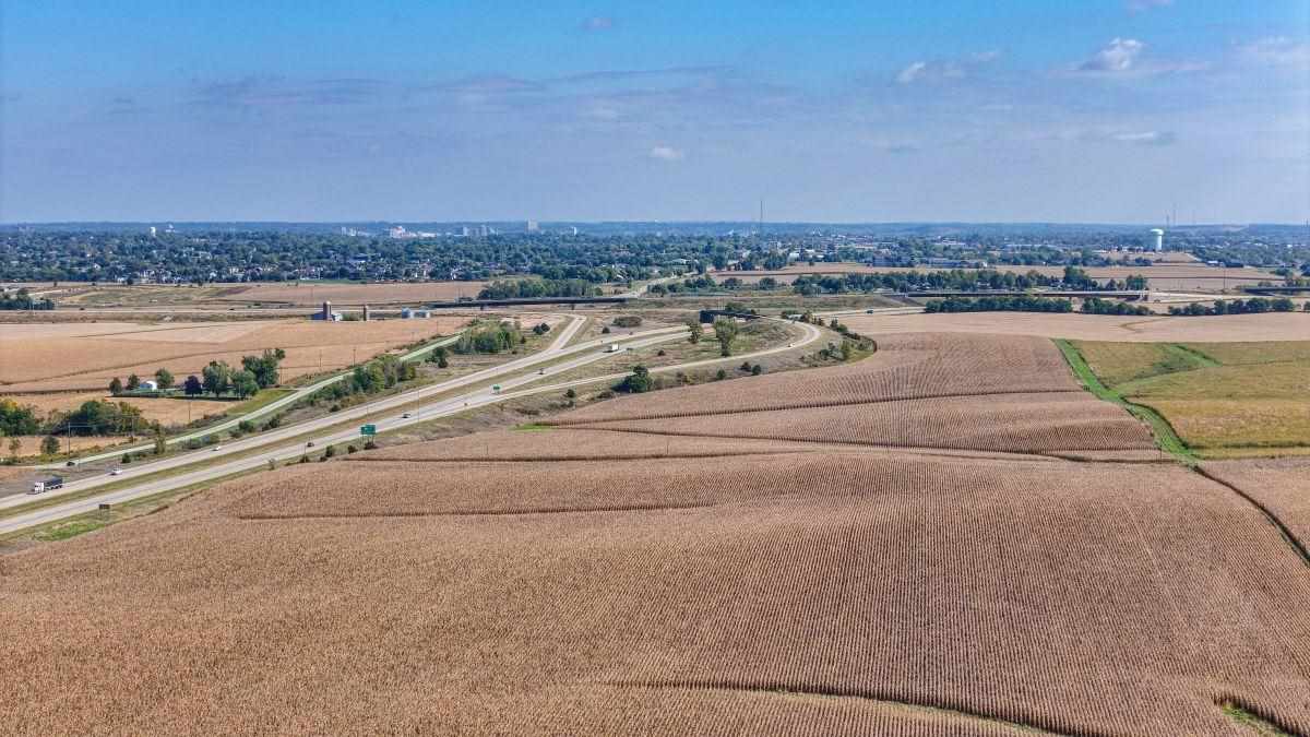Highway 30 Linn County Cedar Rapids IA 52404
