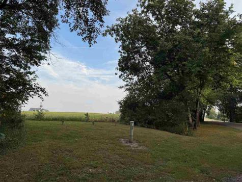 25736 Golden Pond Lane Se, Lot 17 Lone Tree IA 52755