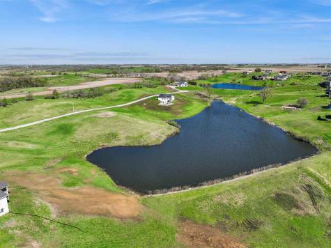 Lot 10 Fox Drive Williamsburg IA 52361