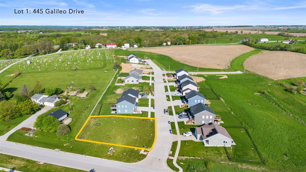 445 Galileo Drive Riverside IA 52327