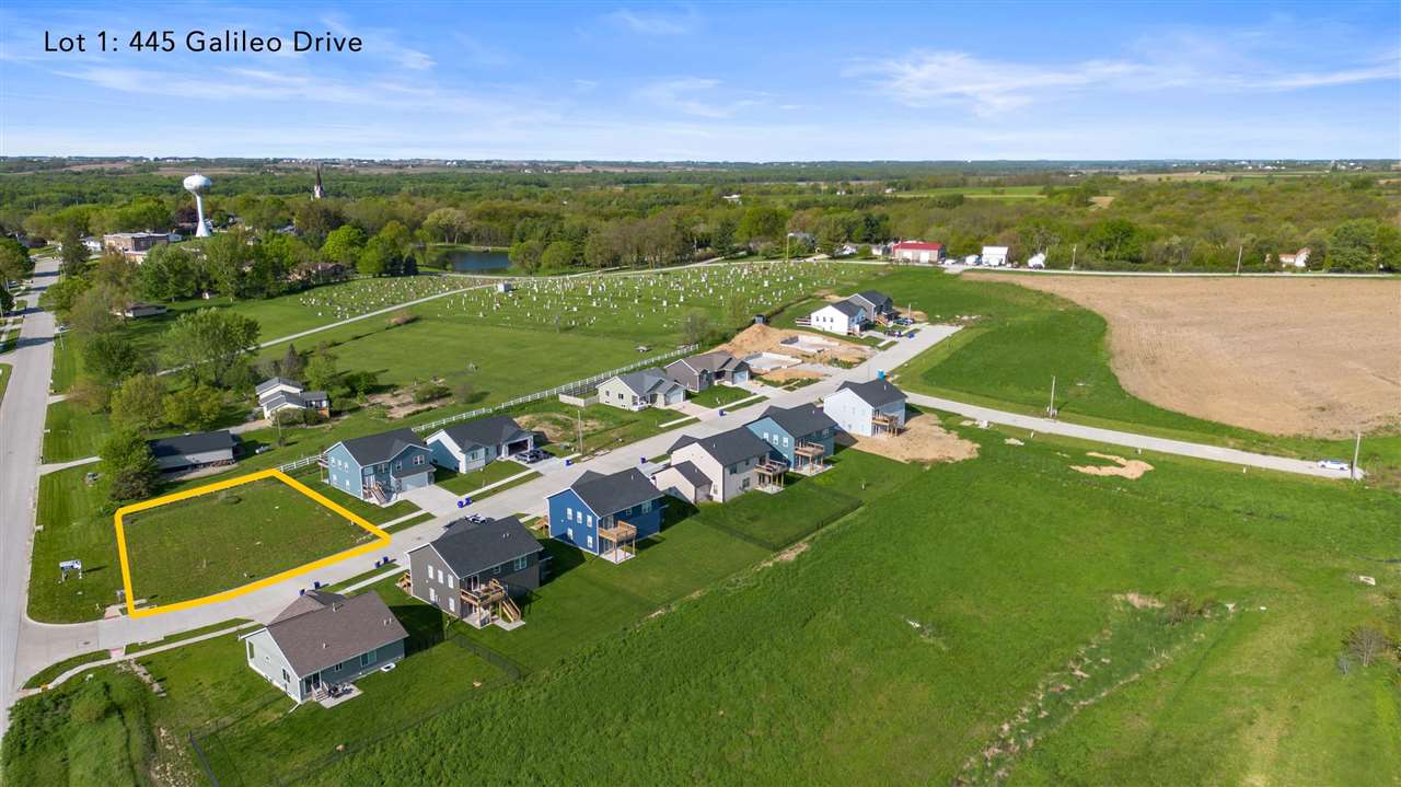 445 Galileo Drive Riverside IA 52327