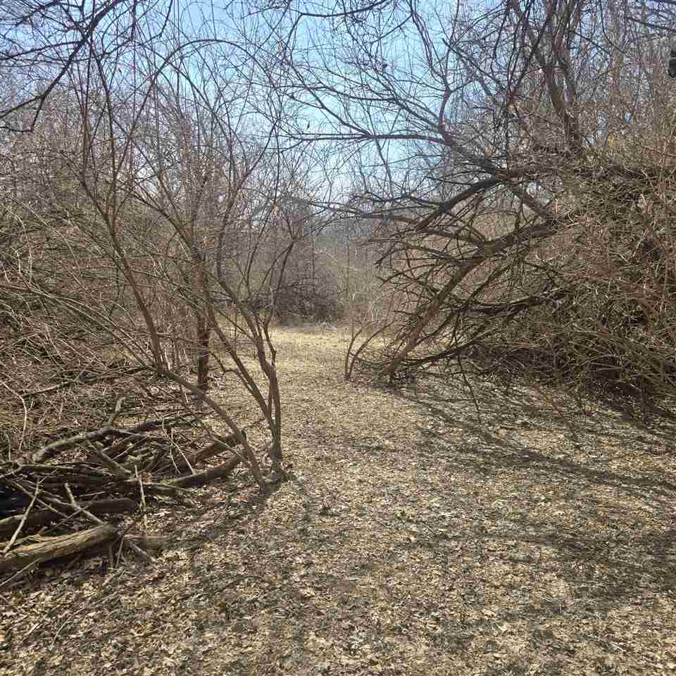 Lot 5 Kenruth Circle NE Iowa City IA 52240