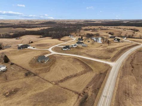 2818 W Drive Parnell IA 52325