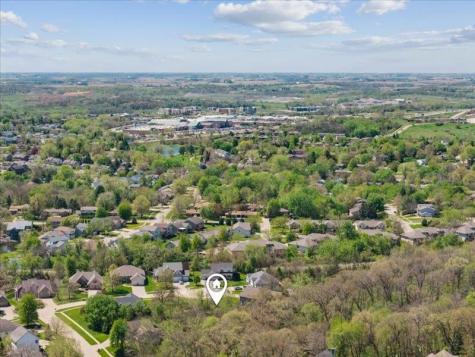 1819 Timber Hills Drive Coralville IA 52241