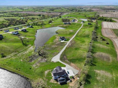 2788 Fox Drive Williamsburg IA 52361