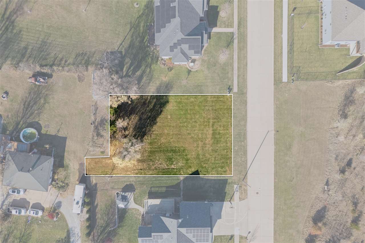1722 Gardner Drive NW Cedar Rapids IA 52405