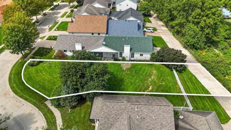 900 Longfellow Place Iowa City IA 52240
