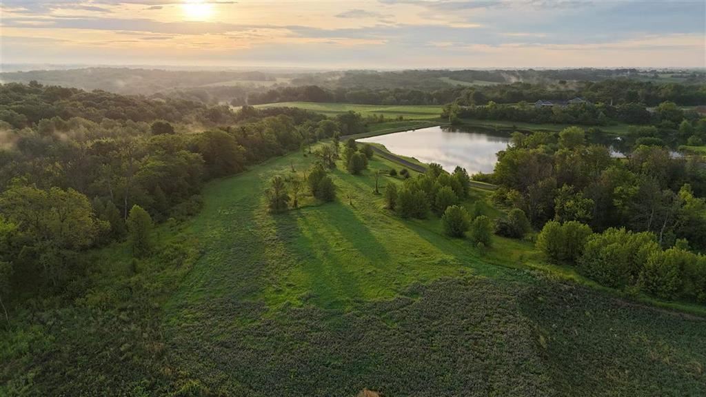 4.8 Acres Westwood Court Kalona IA 52247