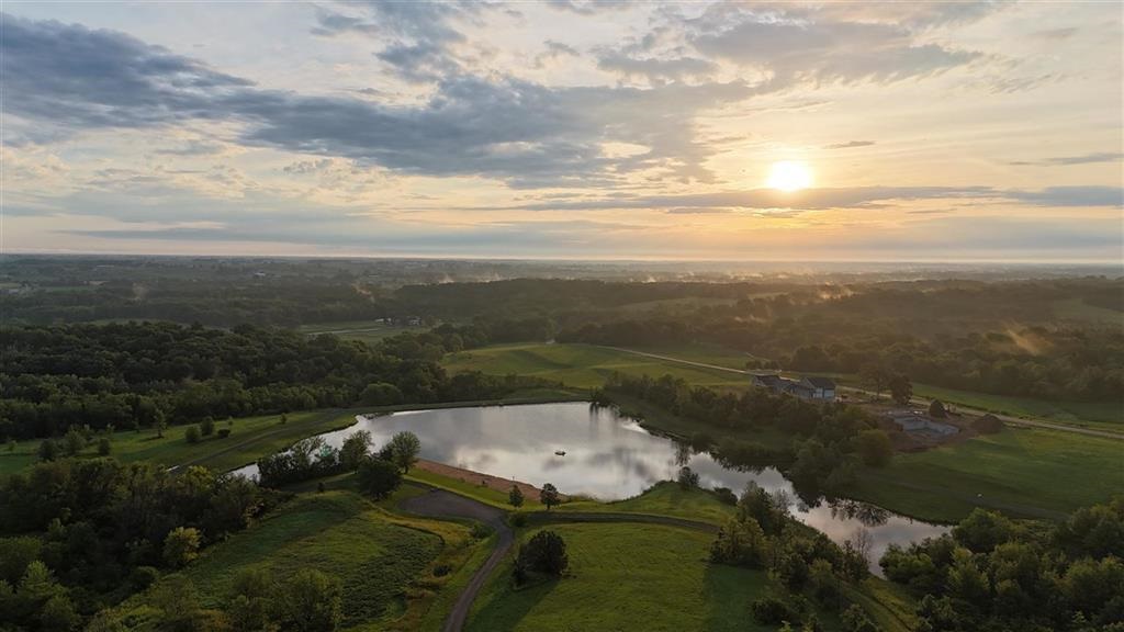 4.8 Acres Westwood Court Kalona IA 52247