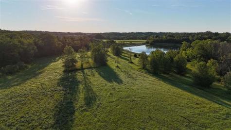 4.8 Acres Westwood Court Kalona IA 52247