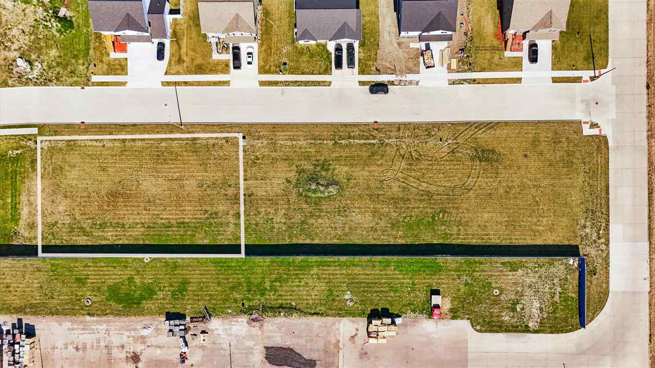 S 11th Ave / E Tyler Street Washington IA 52353