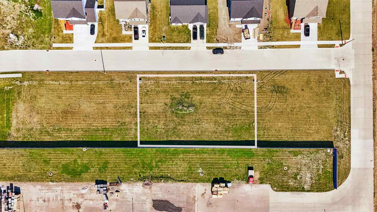 S 11th Ave / E Tyler Street Washington IA 52353