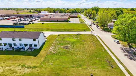 S 11th Ave / E Tyler Street Washington IA 52353