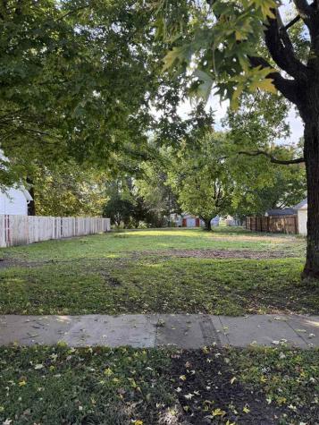 N 5th Avenue Washington IA 52327