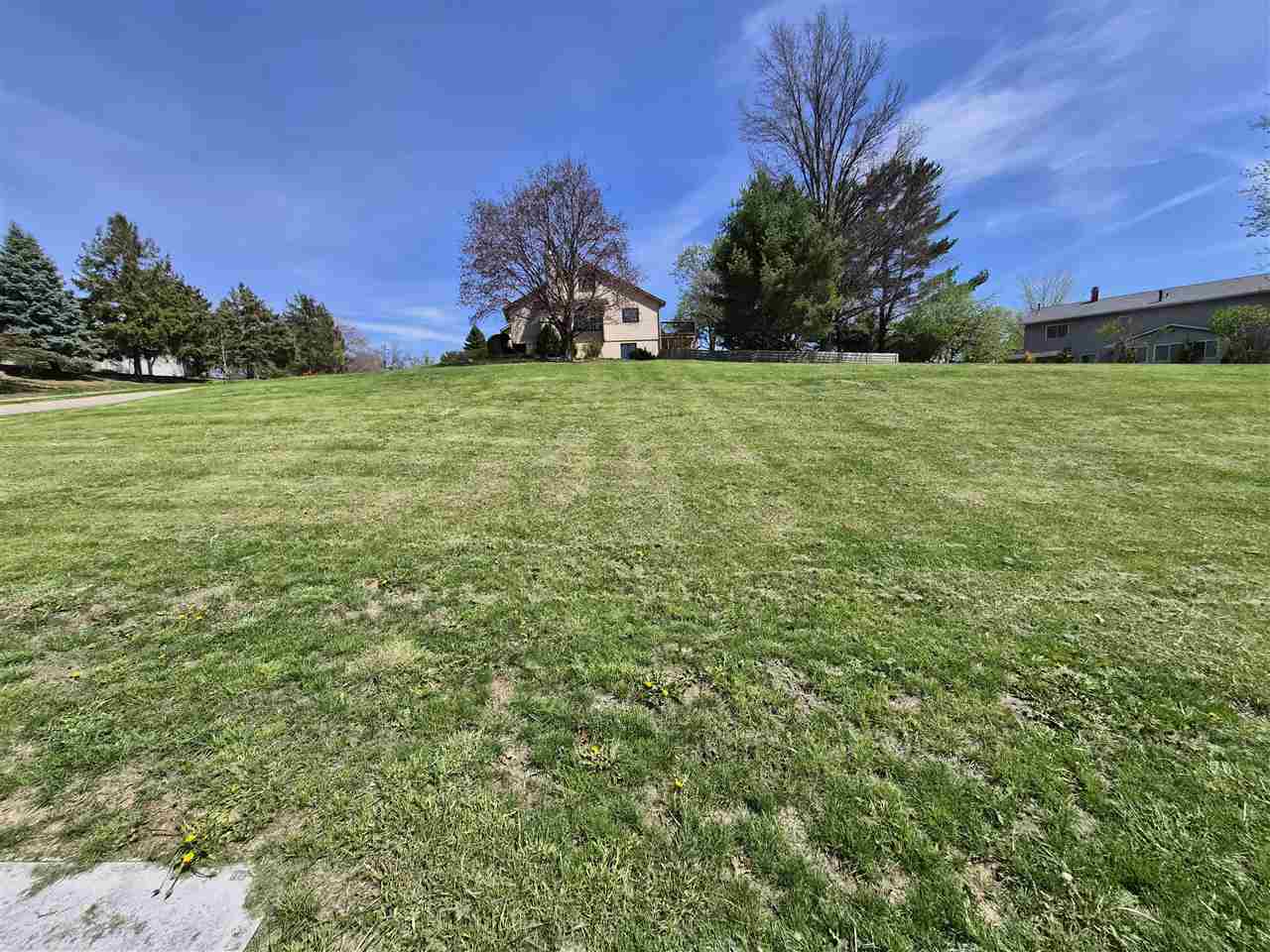 2377 Cae Drive Iowa City IA 52246
