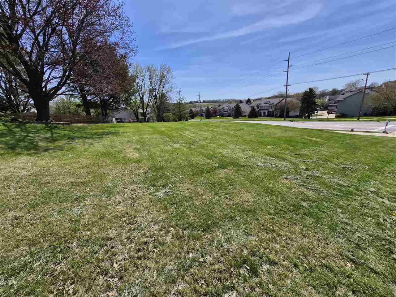 2377 Cae Drive Iowa City IA 52246