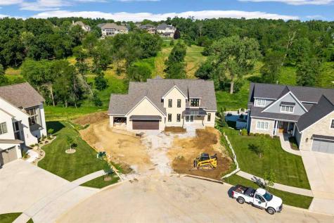 463 Rebekah Court Coralville IA 52241