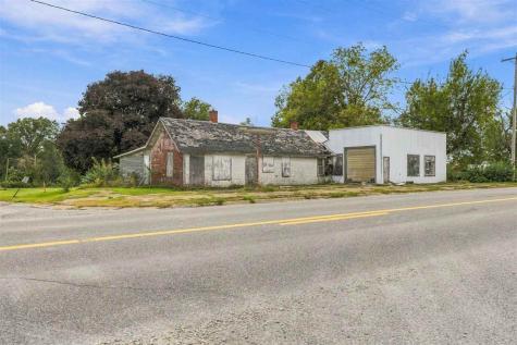 305 Highway 22 Kinross IA 52335