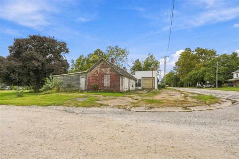305 Highway 22 Kinross IA 52335