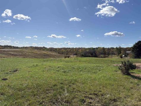 4953 Rapid Creek Road NE Iowa City IA 52240