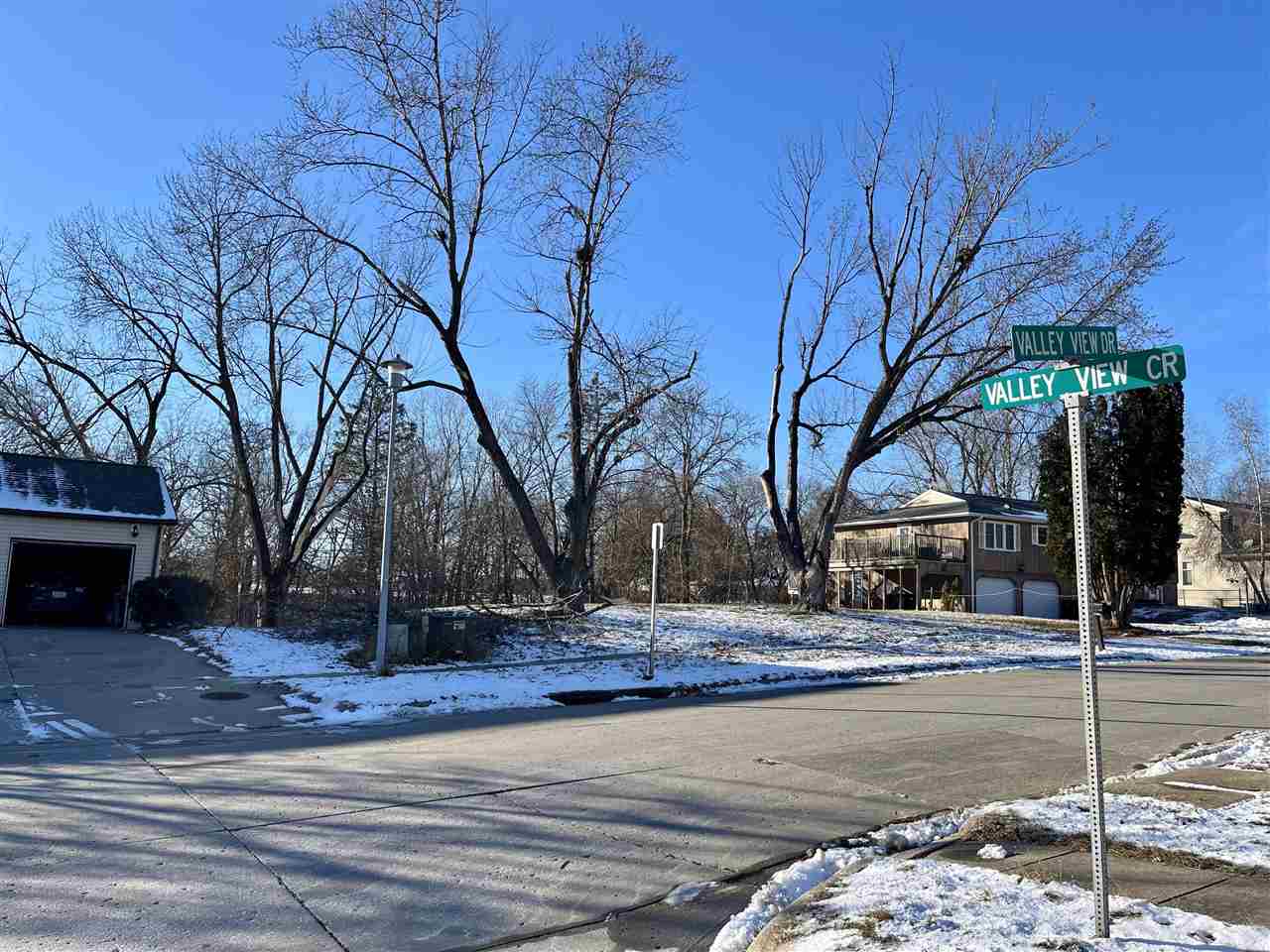 1445 Valley View Drive Coralville IA 52241