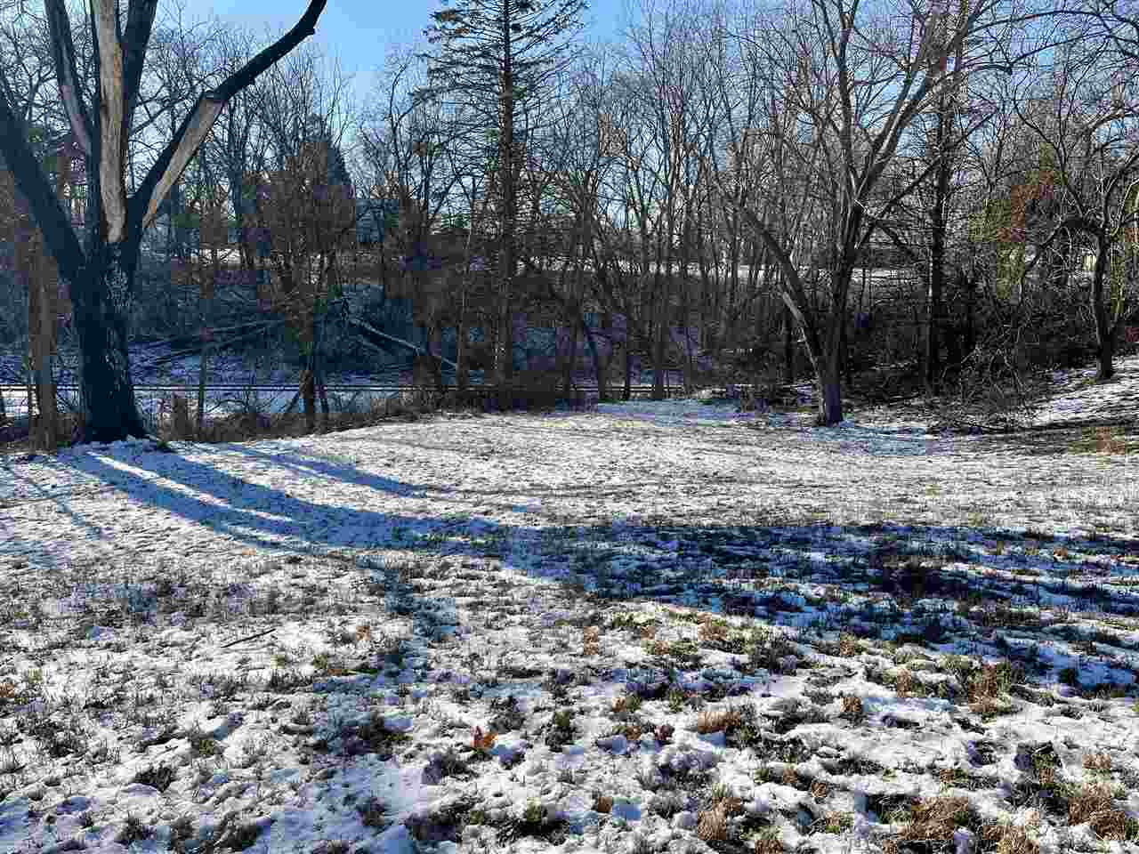 1445 Valley View Drive Coralville IA 52241