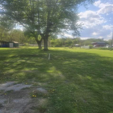 111 N High Avenue Oxford IA 52322