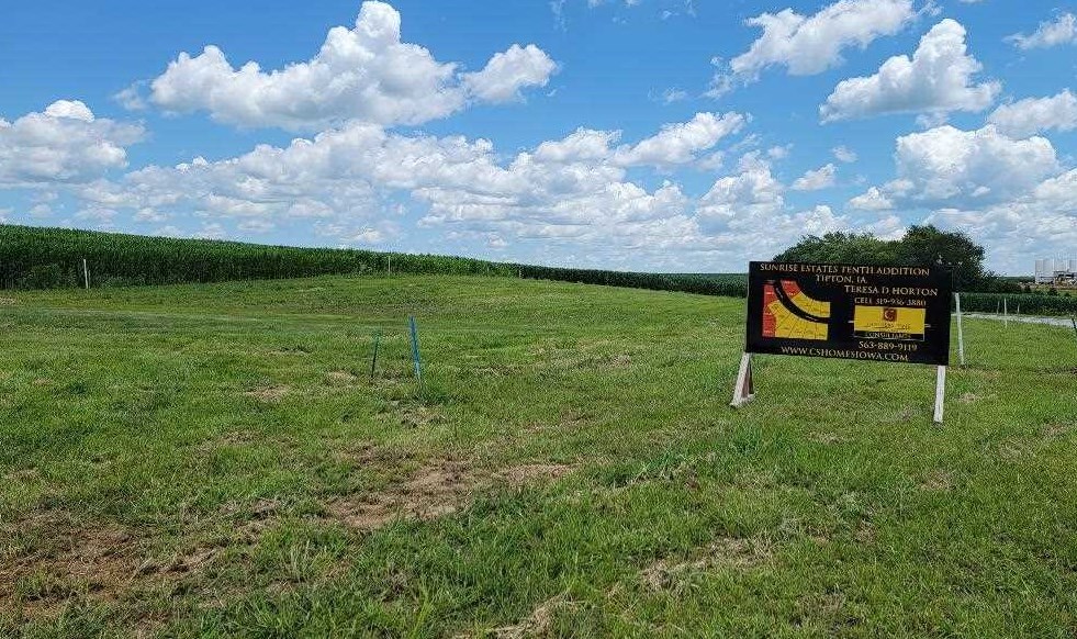 2 Lot Parkview Lane Tipton IA 52772