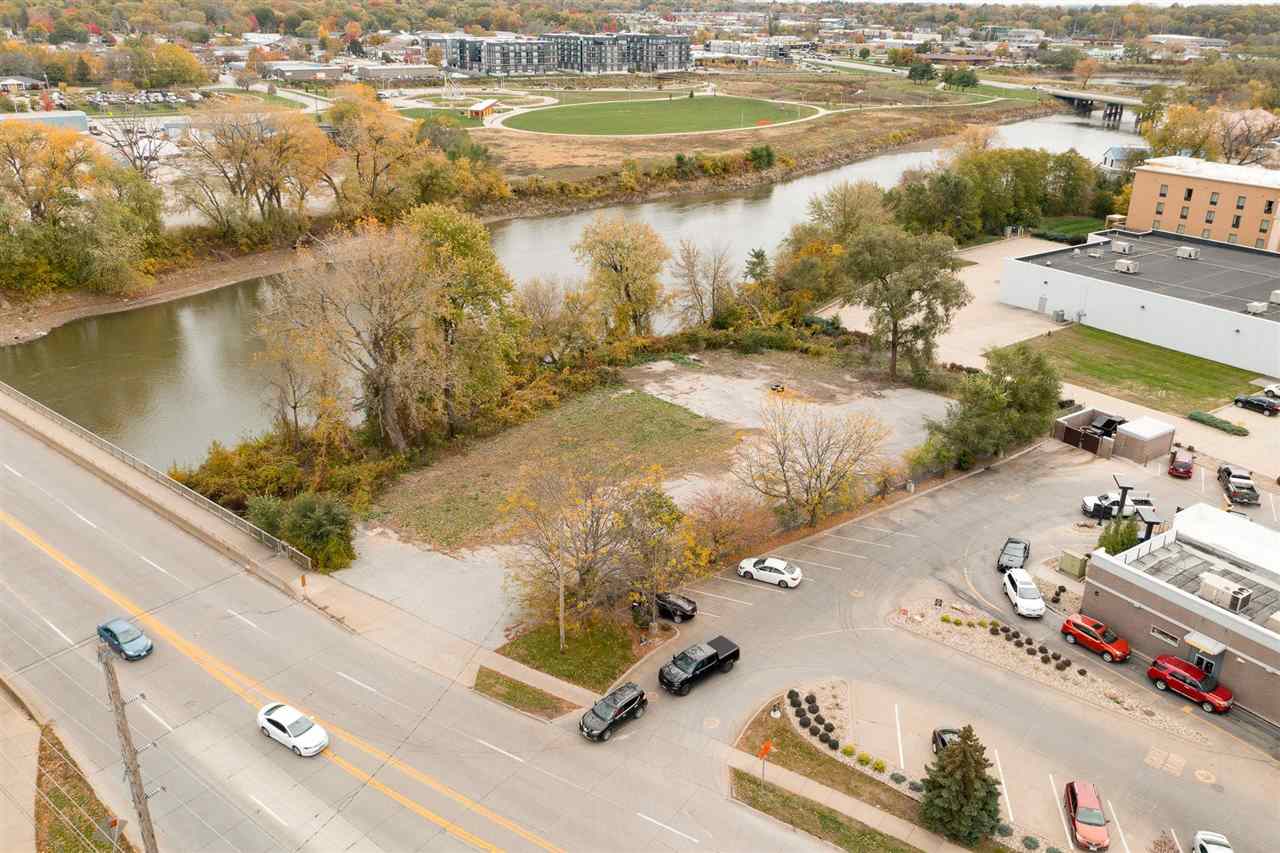 21 W Benton Street Iowa City IA 52246
