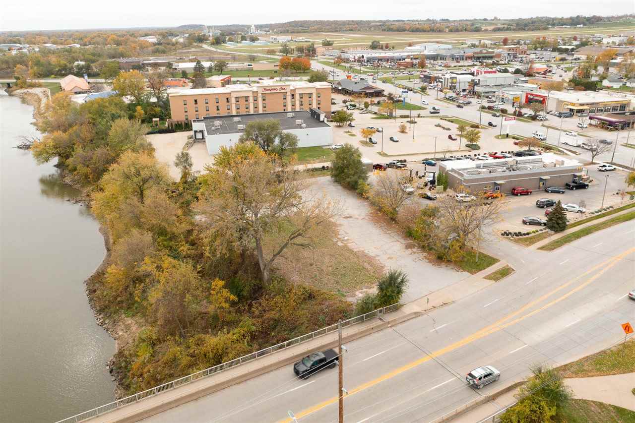 21 W Benton Street Iowa City IA 52246