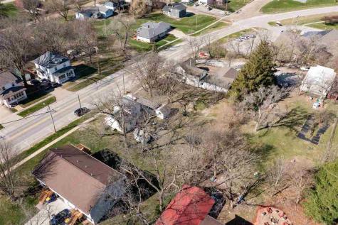 220/230 West Main Street Solon IA 52333