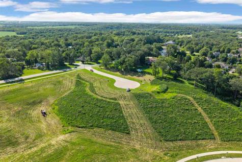 563 Auburn Ridge Road Coralville IA 52241