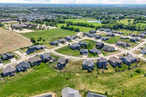 4152 Barbaro Avenue Iowa City IA 52240