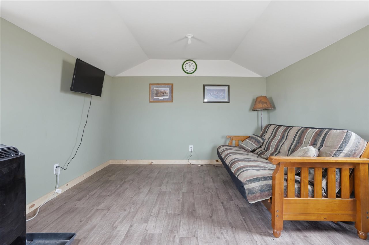 2087 520th Avenue Deep River IA 52222